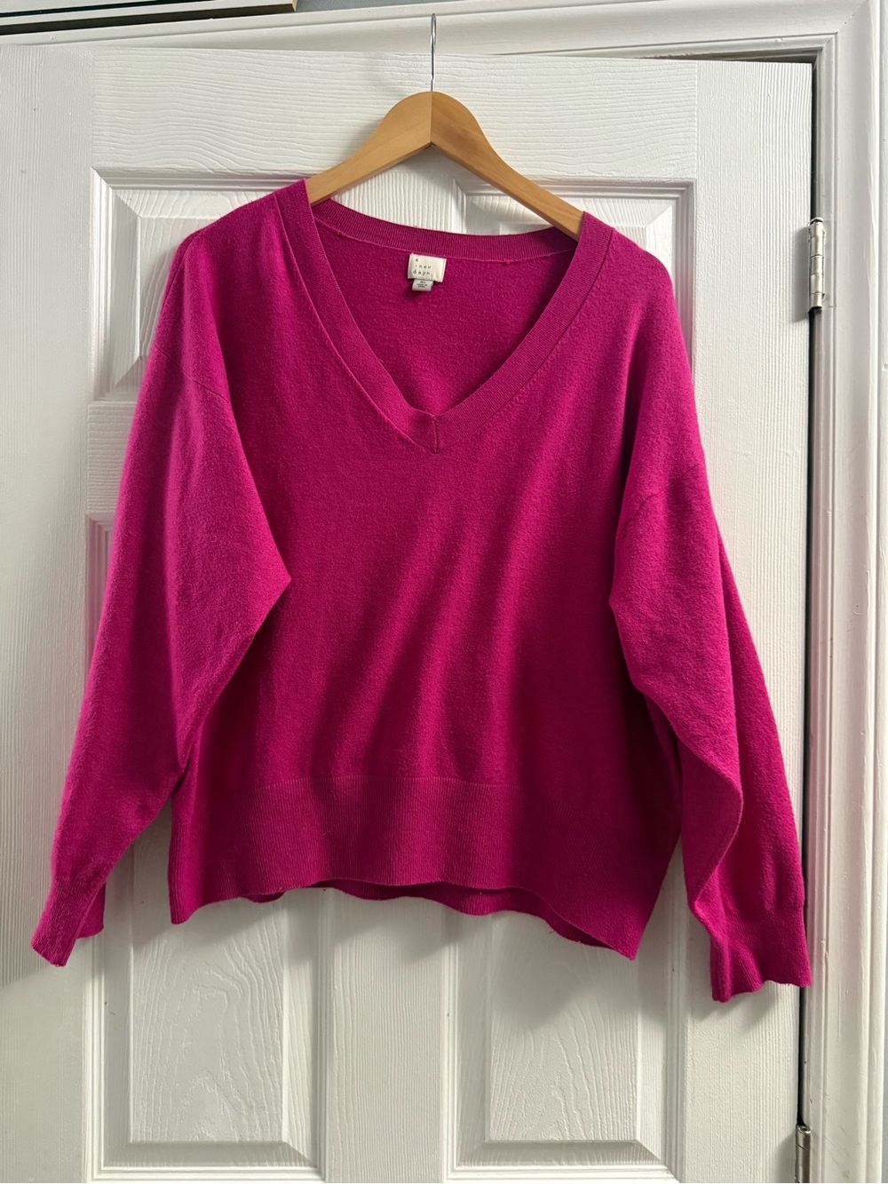 A New Day bright pink V-neck pullover sweater XL